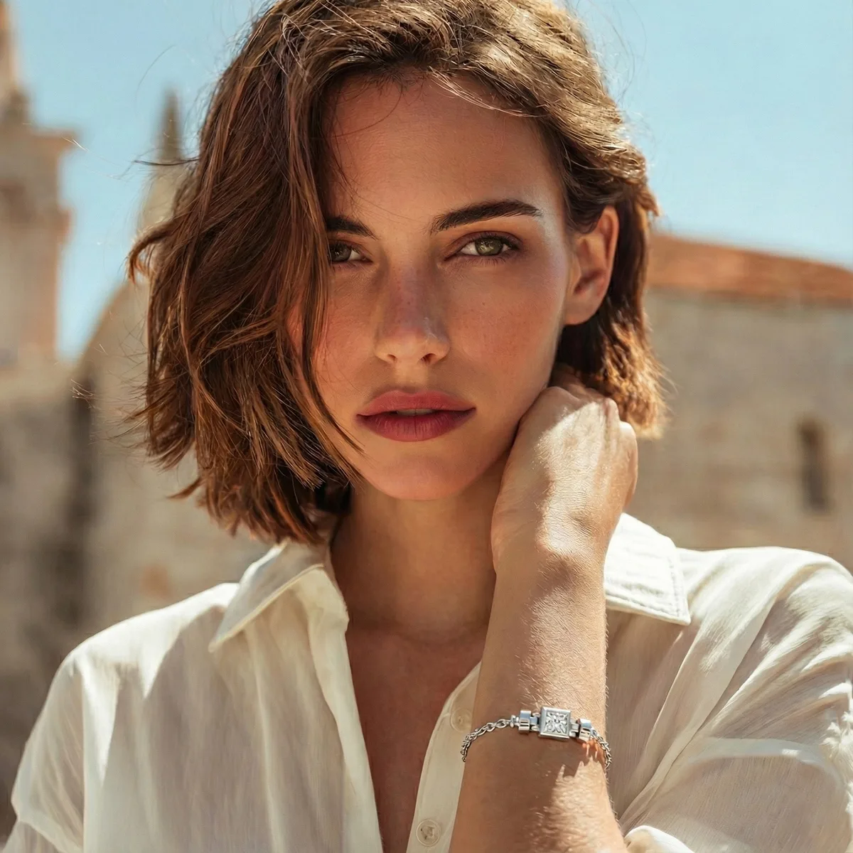 Jubilee 1 carat Princess Diamond with gold chain links in 18 carat Gold, view 7 – Viktor Alexander