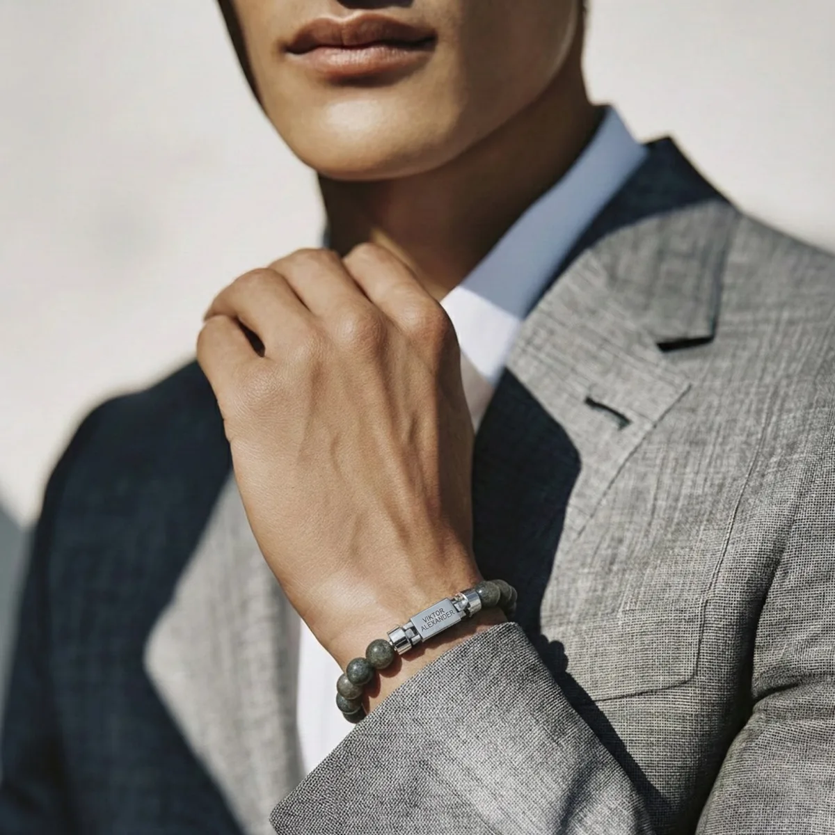 Regalia S 925 Silver with 3 Sizes of Labradorite Oroboro Bracelet, view 4 – Viktor Alexander