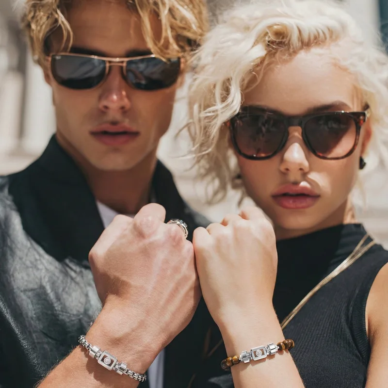 Diamond 925 silver with Silver Link XOXO bracelet worn on the wrist – the XOXO couple and friendship bracelet by Viktor Alexander